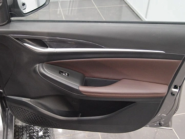 Changan Eado Plus, 2023г, передний привод, робот