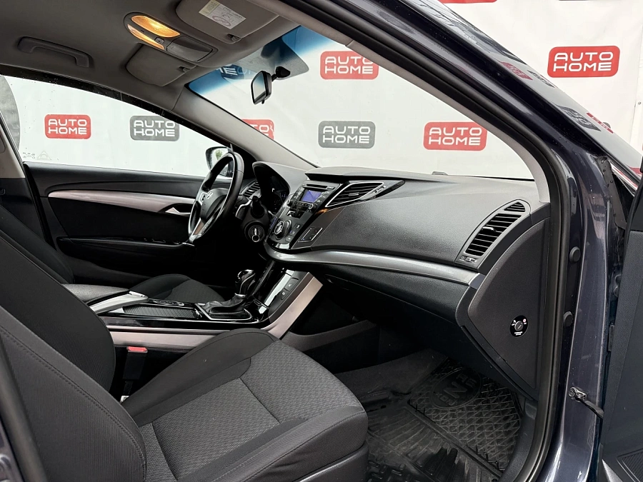 Hyundai i40, 2014г., передний привод, автомат