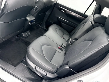 Toyota Highlander, 2026г, полный привод, автомат