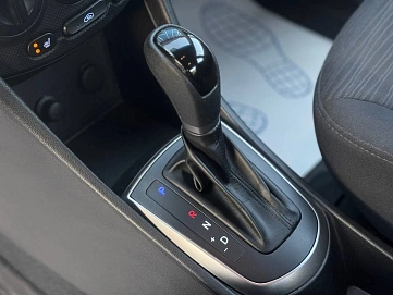Hyundai Solaris, 2015г, передний привод, автомат