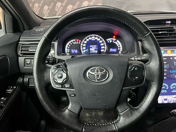 Toyota Camry, 2014г, передний привод, автомат