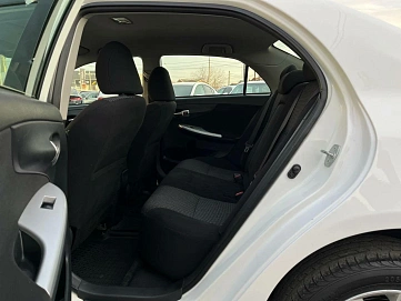 Toyota Corolla, 2012г, передний привод, автомат