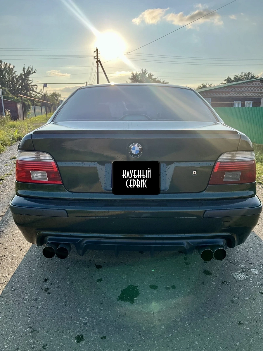 BMW 5 серии, 2002г., задний привод, автомат