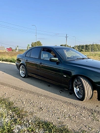 BMW 5 серии, 2002г, задний привод, автомат