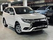 Mitsubishi Outlander, 2022г., передний привод, вариатор