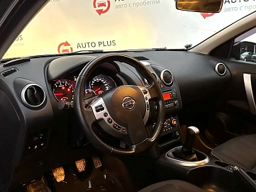 Nissan Qashqai, 2012г, передний привод, механика