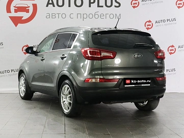 Kia Sportage, 2010г, передний привод, механика