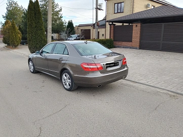 Mercedes-Benz E-Класс, 2010г, задний привод, автомат