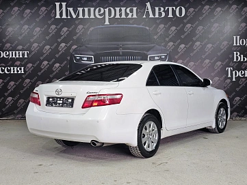 Toyota Camry, 2010г, передний привод, автомат