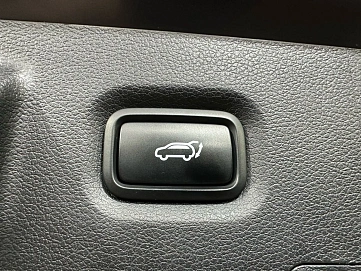 Hyundai Santa Fe, 2020г, передний привод, робот
