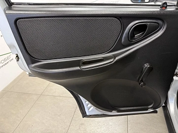 Chevrolet Niva, 2010г, передний привод, механика