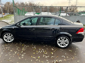 Opel Astra, 2010г, передний привод, автомат