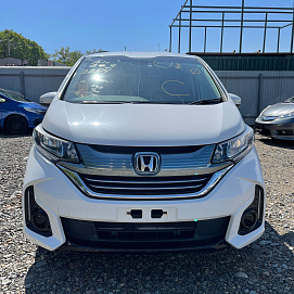 Honda Freed, 2017г, полный привод, робот