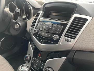 Chevrolet Cruze, 2012г, передний привод, механика
