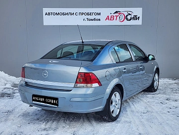 Opel Astra, 2013г, передний привод, механика