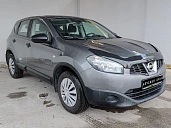 Nissan Qashqai, 2013г., передний привод, вариатор