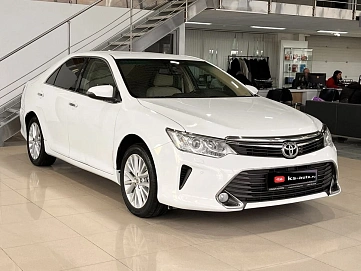 Toyota Camry, 2015г, передний привод, автомат