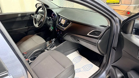 Hyundai Solaris, 2017г, передний привод, автомат