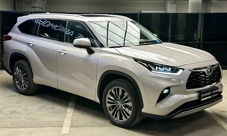Toyota Highlander, 2025г, полный привод, автомат