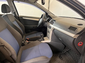 Opel Astra, 2008г, передний привод, механика