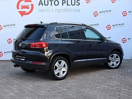 Volkswagen Tiguan, 2015г, полный привод, автомат