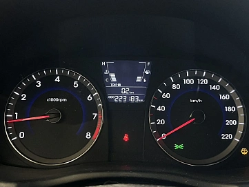 Hyundai Solaris, 2011г, передний привод, механика