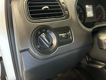 Volkswagen Polo, 2016г, передний привод, механика