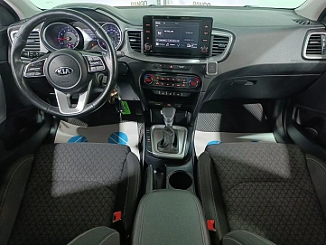 Kia Ceed, 2020г, передний привод, автомат