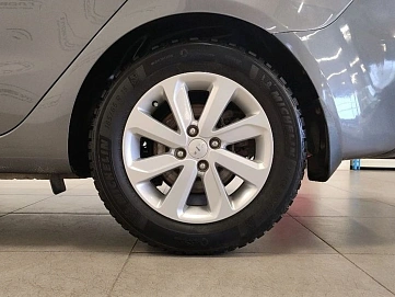 Kia Rio, 2015г, передний привод, механика