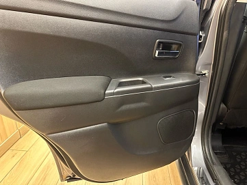 Mitsubishi ASX, 2012г, передний привод, вариатор