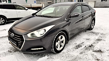 Hyundai i40, 2013г, передний привод, автомат