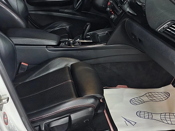 BMW 3 серии, 2012г., задний привод, автомат