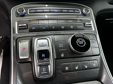 Hyundai Santa Fe, 2021г, полный привод, автомат