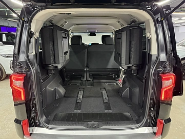 Mitsubishi Delica D:5, 2025г.