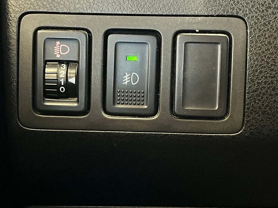 Suzuki Grand Vitara, 2011г., полный привод, механика