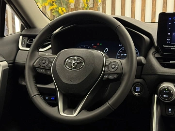 Toyota RAV4, 2025г, полный привод, вариатор
