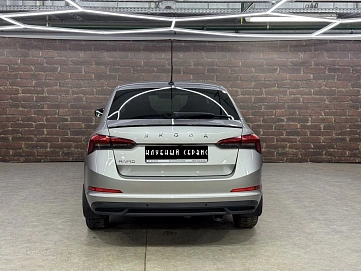 Skoda Rapid, 2021г, передний привод, робот