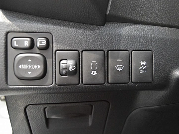 Toyota Corolla, 2013г, передний привод, вариатор