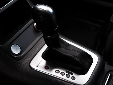Volkswagen Tiguan, 2014г, полный привод, робот
