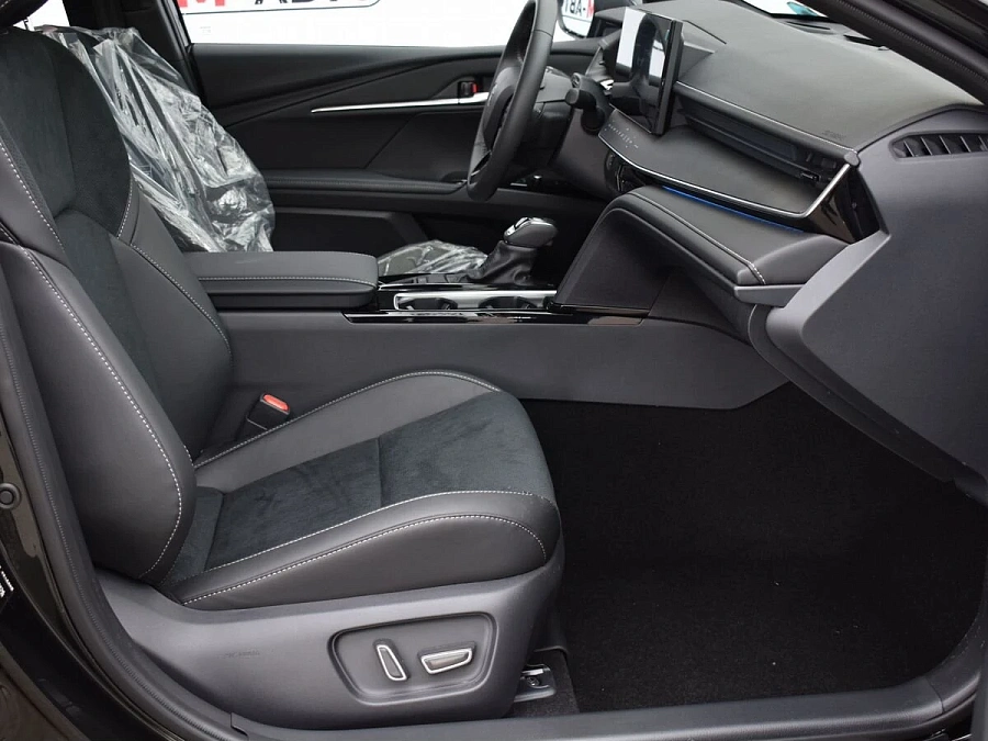 Toyota Camry, 2026г., передний привод, вариатор