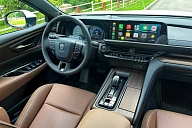 Toyota Crown, 2025г., задний привод, вариатор