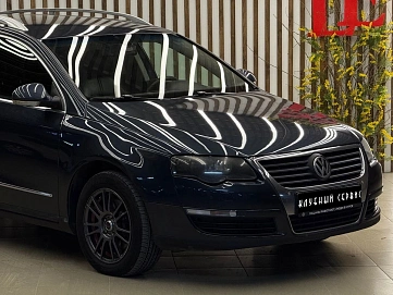 Volkswagen Passat, 2010г, передний привод, робот