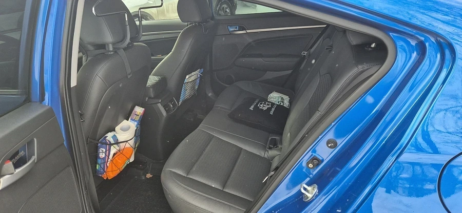 Hyundai Elantra, 2016г., передний привод, автомат