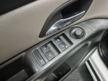 Chevrolet Cruze, 2013г., передний привод, механика