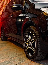 Mercedes-Benz V-Класс, 2021г, полный привод, автомат