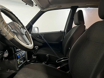 Chevrolet Niva, 2014г, полный привод, механика