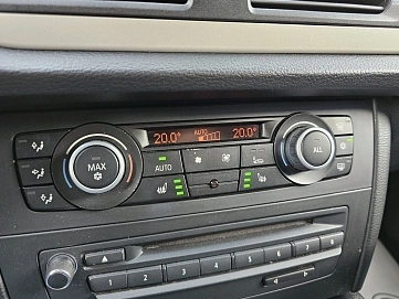 BMW X1, 2010г, полный привод, автомат