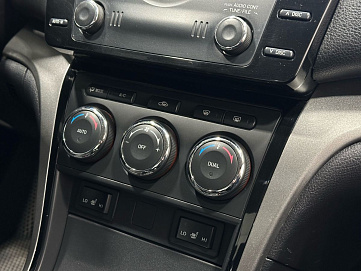 Mazda 6, 2010г, передний привод, механика