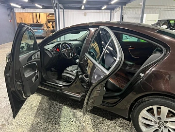 Opel Insignia, 2013г, передний привод, автомат