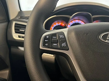 Lada (ВАЗ) Vesta, 2019г, передний привод, механика